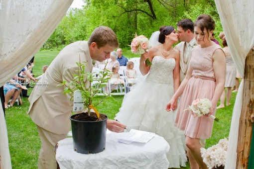 Tom_Stacy_Married_WisconsinWedding_CameraKoalaPhotography_35